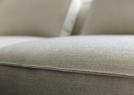 Dettaglio cucitura del divano in tessuto Christian - BertO